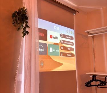 Belgentier Apartment | Solea Cocon Cinéma Popcorn Café d'accueil