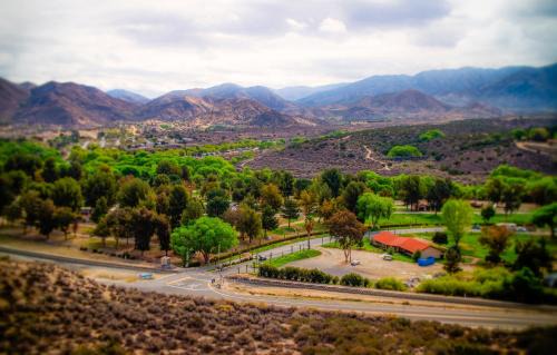 Acton Resort | Soledad Canyon Cottage 2