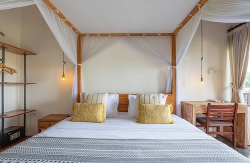 Berawa Hostel | Soleia Surf Camp