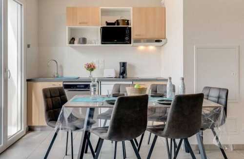 Mimizan-Plage Apartment | Soleil Couchant B03 by Interhome