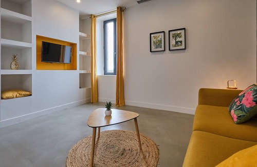 Castelnaudary Apartment | Soleil de Castelnaudary - Charmant appt climatisé