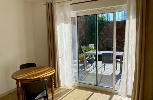 Solesmes Apartment | Solesmes, 3 personnes, terrasse, plain-pied