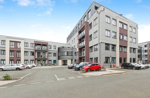 Barnt Green Apartment | Solihull Modern Living - 1 Bed Apartment