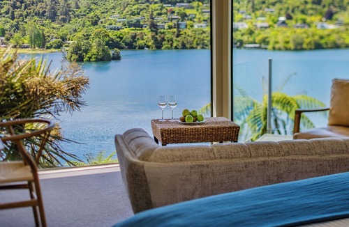 Lake Tarawera Cabin | Solitaire Lodge