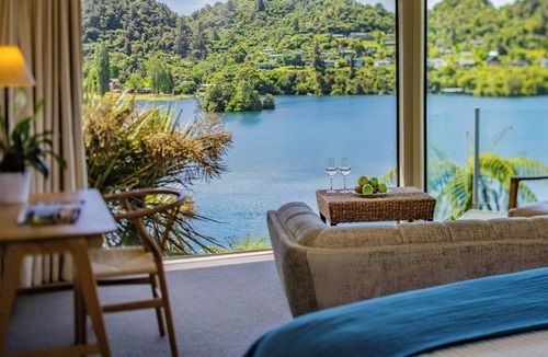 Lake Tarawera Cabin | Solitaire Lodge