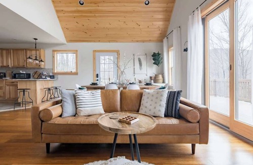 Hobart Cabin | Solitude Escape | Breathtaking Mountain Views