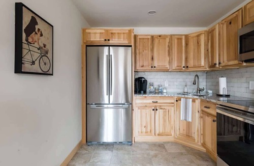 Hobart Cabin | Solitude Escape | Breathtaking Mountain Views