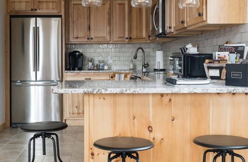 Hobart Cabin | Solitude Escape | Breathtaking Mountain Views