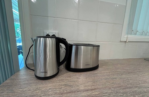 Tumbi Umbi House | Solitude Escape - Bush parklike setting close to everything