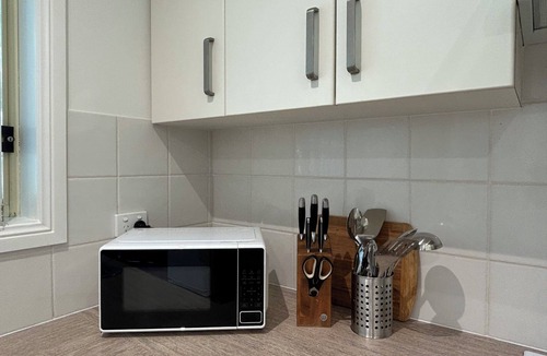 Tumbi Umbi House | Solitude Escape - Bush parklike setting close to everything