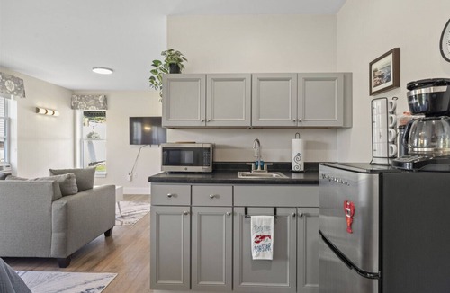 Boothbay Condo | Solitude @ The Offshore House