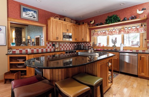 Ludlow Apartment | Solitude Village at Okemo by Vail Resorts