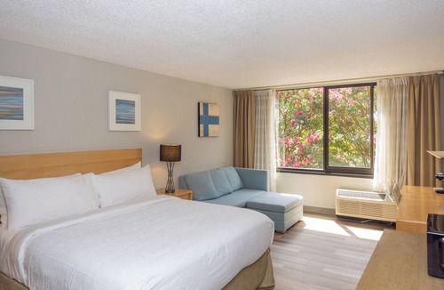 Solomons Hotel | Solomons Inn Resort & Marina