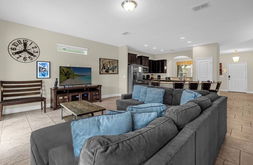Loughman Cottage | Solterra Swanky