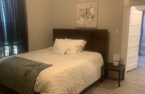 East of Broadway Apartment | Soma District has such beautiful attractions!! Restaurants, Bars, Arts, Crafts