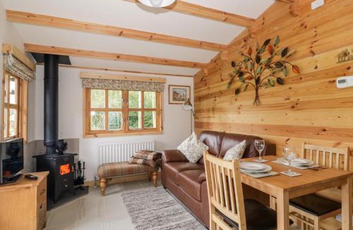 Diss House | Someplace Else