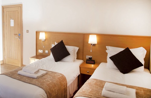 Mumbles Bed & Breakfast | Somerfield Lodge