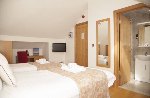 Mumbles Bed & Breakfast | Somerfield Lodge