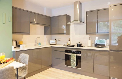 Leeds Condo | Somers Suites Apartments-Central-High Spec-Sleep 6