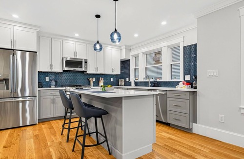 Somerville House | Somerville 4BR: 2 Parking/Yard/Game Rm—Near Boston