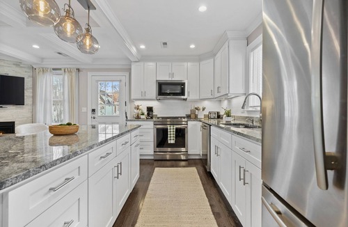 Winter Hill Apartment | Somerville Gem! Steps to Union Sq + Transit