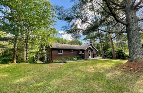 Irondale Cottage | Somerville Lodge - year round relaxation