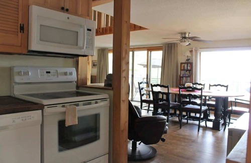 Mount Desert House | Somes Pond Charming Waterfront Cottage