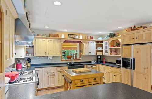 Winhall House | Something for everybody! This house is a crowd pleaser!n