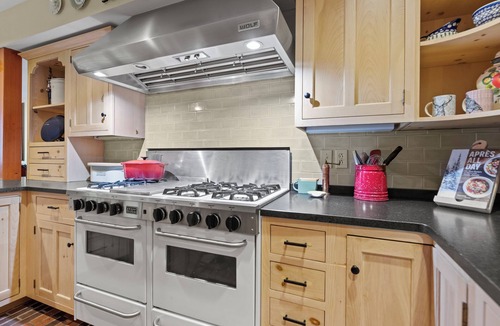 Winhall House | Something for everybody! This house is a crowd pleaser!n