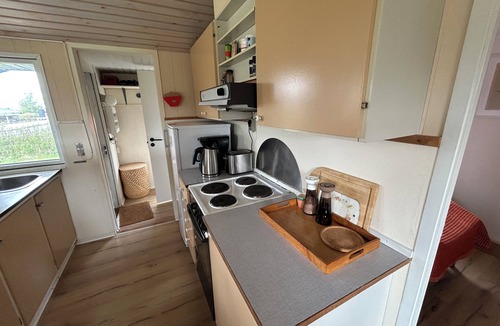 Bogense Cottage | Sommerhus 200m fra vandet med solnedgang og badebro