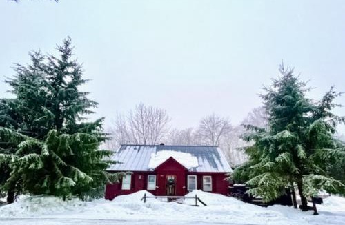 Mount Holly House | SoMoguly