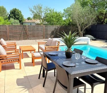 Teyran Villa | Somptueuse villa luxueuse piscine jacuzzi