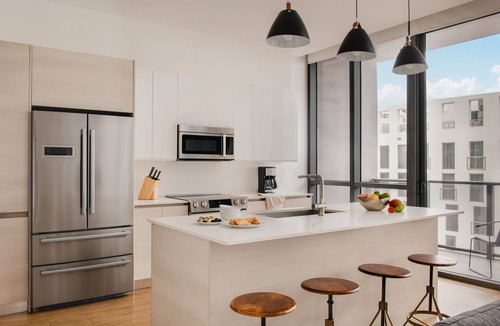 West Avenue Apartment | Sonder 17WEST | Split-Level Three-Bedroom Apartment w/Balcony