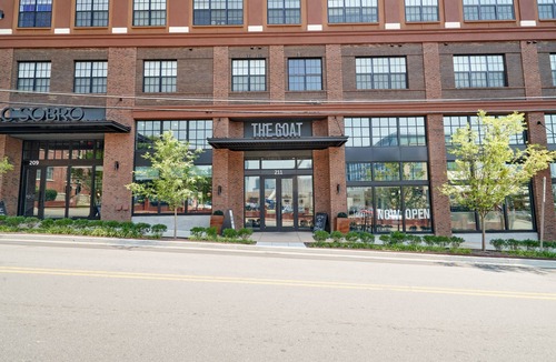 Rutledge Hill Apartment | Sonder at LC SoBro | Lofted One-Bedroom Apartment