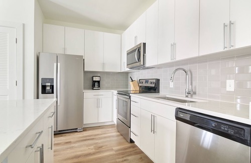 Rutledge Hill Apartment | Sonder at LC SoBro | Spacious One-Bedroom Apartment