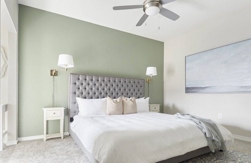 Medical Center District Apartment | Sonder at Med Center | Two-Bedroom Apartment w/ Balcony