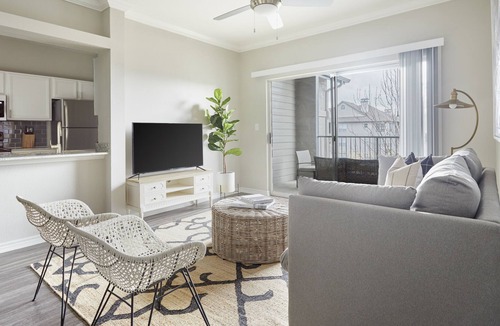 Medical Center District Apartment | Sonder at Med Center | Two-Bedroom Apartment w/ Balcony