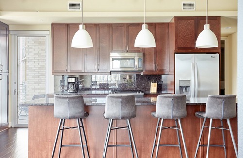 Downtown Austin Apartment | Sonder at The Catherine | Three-Bedroom Apartment w/Balcony