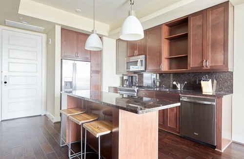 Downtown Austin Apartment | Sonder at The Catherine | One-Bedroom Apartment w/Balcony