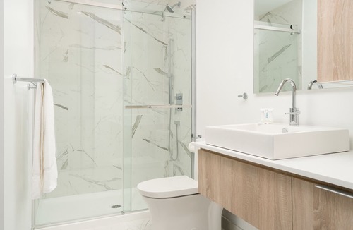 Griffintown Apartment | Sonder at The Richmond | Spacious One-Bedroom Apartment