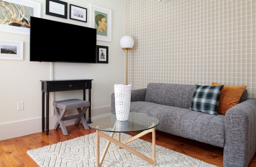 Beacon Hill Apartment | Sonder | Hancock Suites | Chic Studio