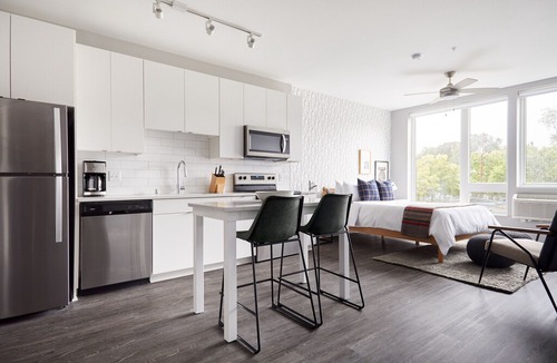 Minneapolis Apartment | Sonder | Luna Apartments | Bright Studio + Gym