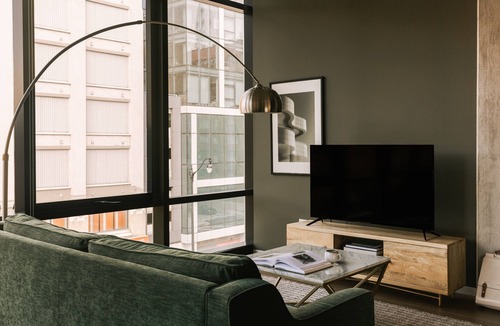 South Loop Apartment | Sonder South Wabash | Queen Studio Apartment