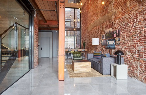 Queen Village Apartment | Sonder The Queen | Queen Room