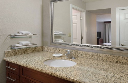 Northeast Heights Hotel | Sonesta ES Suites Albuquerque