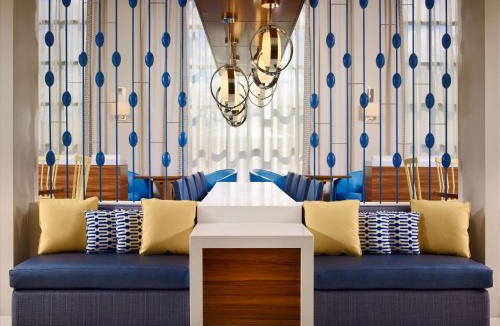 Somerset Hotel | Sonesta ES Suites Somerset