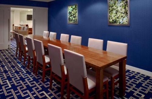 Somerset Hotel | Sonesta ES Suites Somerset