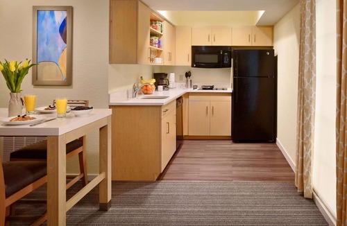 Somerset Hotel | Sonesta ES Suites Somerset