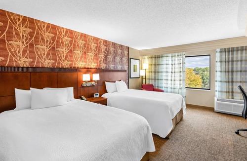 Junction City Hotel | Sonesta Essential Junction City