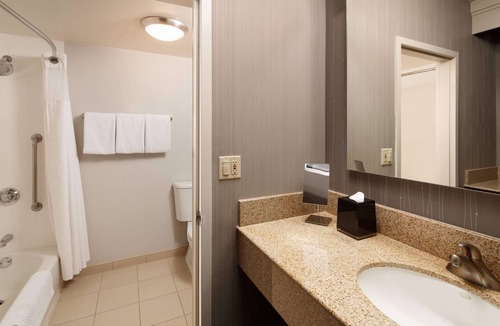 Laguna Hills Hotel | Sonesta Select Laguna Hills Irvine Spectrum